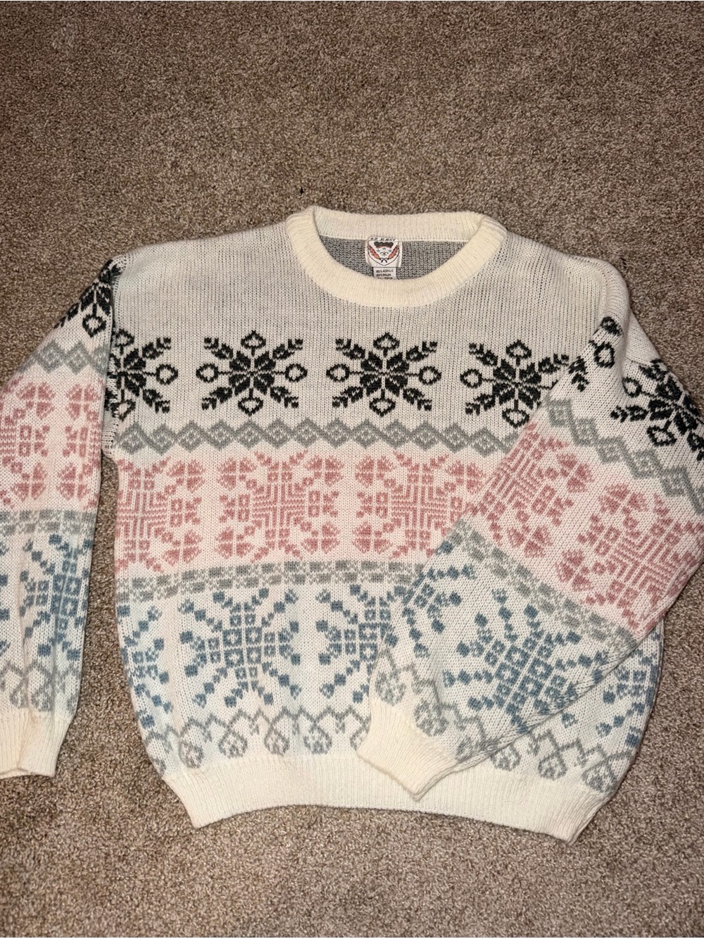 Vintage 62 East Snowflake Crewneck Sweater